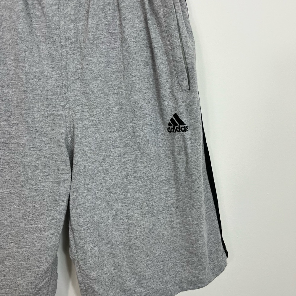 Vintage Adidas Gray Sweat Shorts Sz XXL - Picture 3 of 7